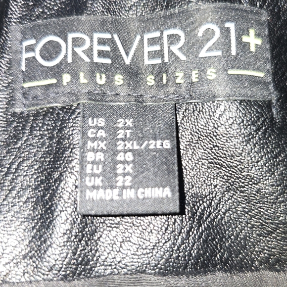 Forever 21 Plus Size Corset styled Faux Leather Skirt 2X - Picture 4 of 4